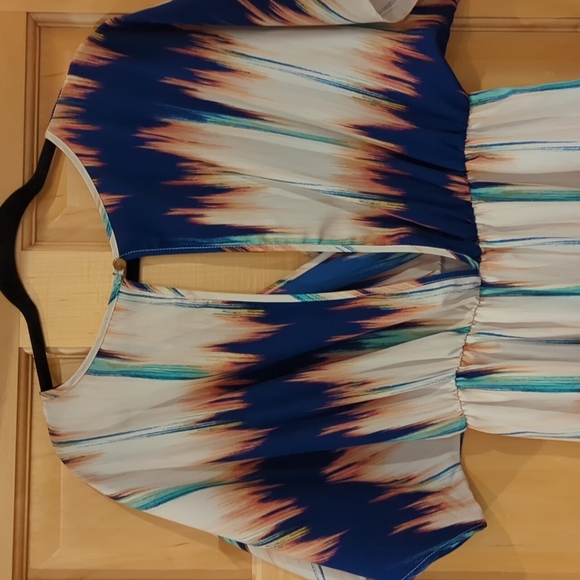 Dress - Picture 3 of 3